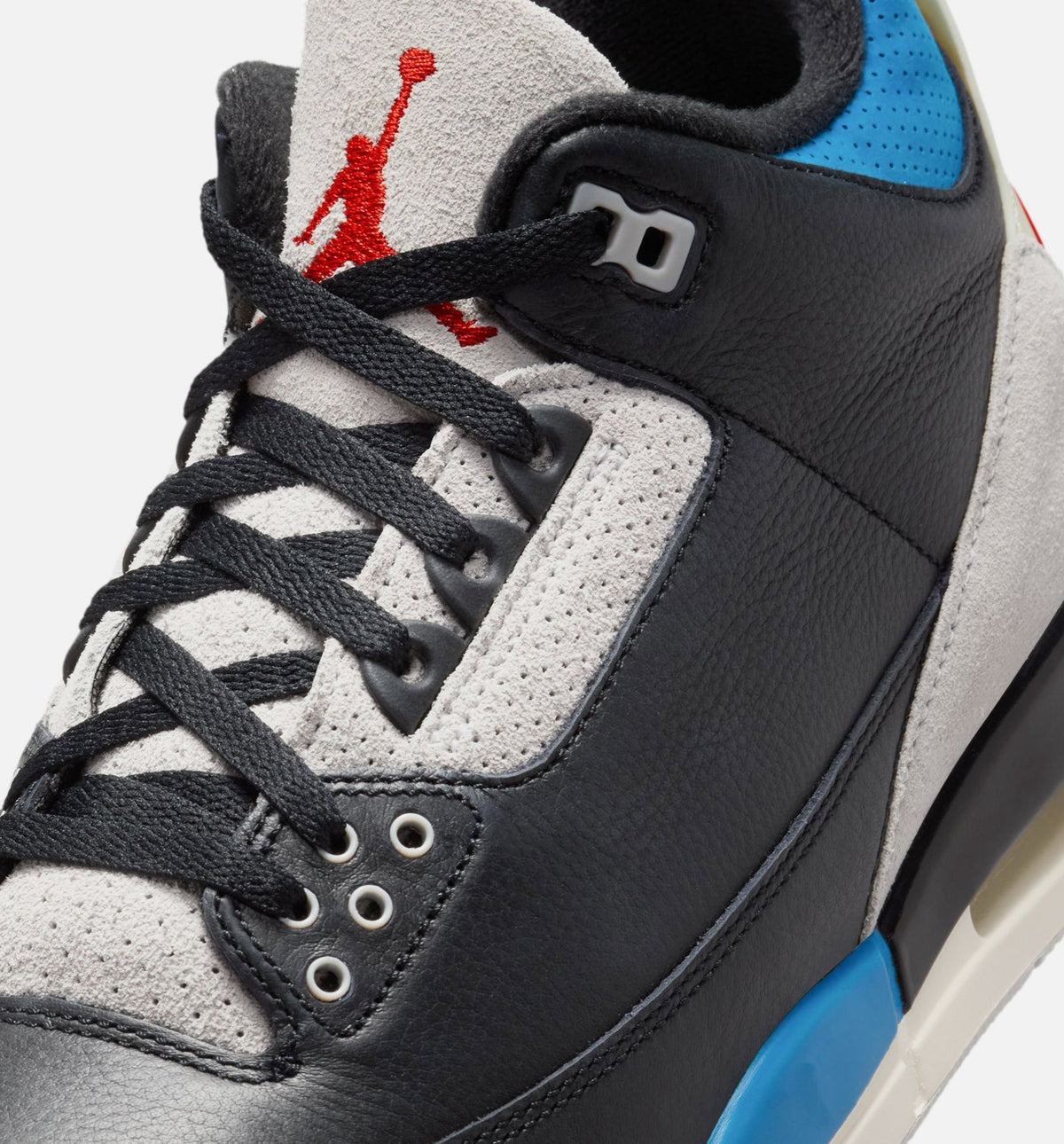 Air Jordan 3 Retro Mens Lifestyle Shoe - Black/Chile Red/Neutral Grey