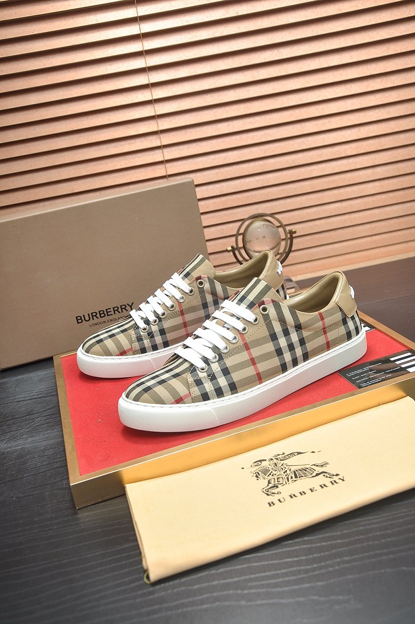Burberry Beige Plaid Low-Top Sneakers - Leather Lining