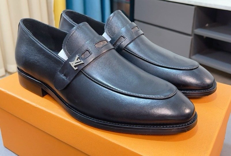 Louis Vuitton Men's Black Logo Hardware Loafers